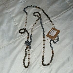 252 Jennifer thame beaded necklace